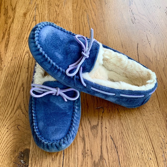 UGG Shoes - 💕Host Pick💕 UGG Dakota Loafers